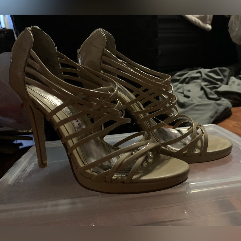 Chinese Laundry Size 6 patent leather nude strapped heels